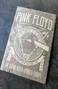 Réalisation d'une plaque en ardoise avec une image du groupe Pink Floyd