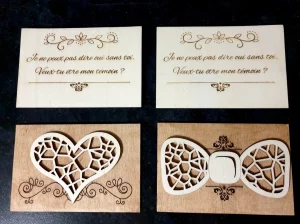 Réalisation de cartes en bois pour demande de témoin. Les cartes "femmes" ont un coeur, celles pour les hommes ont un noeud papillon.